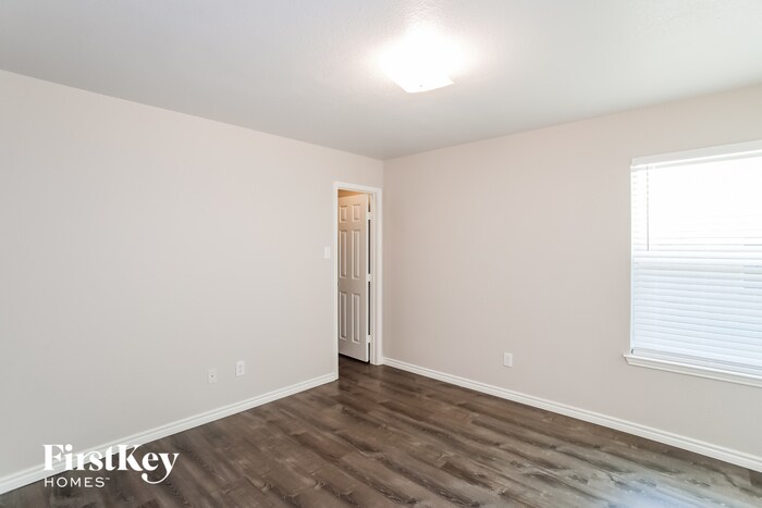 Building Photo - 1208 Mountain Peak Dr