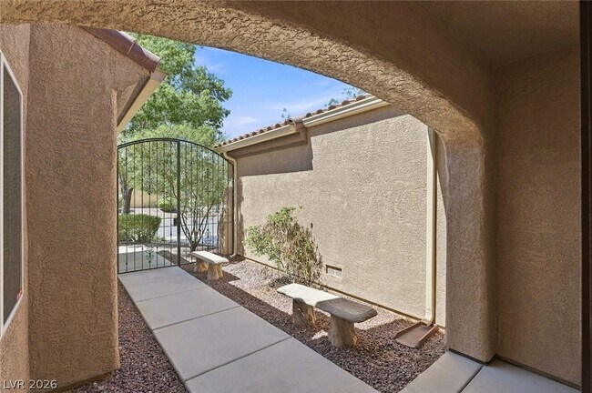 Building Photo - 8852 Regatta Bay Pl