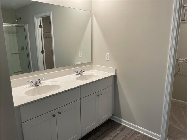 Building Photo - 4636 Waxwing St