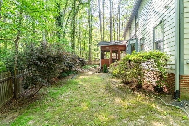 Building Photo - Single Family Home: Durham/Chapel Hill Line