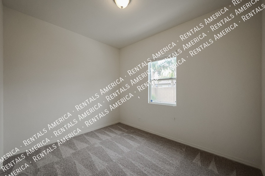 Building Photo - 22366 E Sentiero Dr