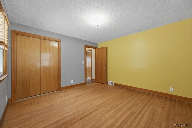 Building Photo - 3667 Fuller Ave