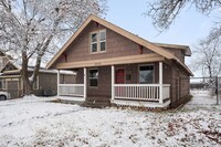 Building Photo - Beautifully Updated Bemiss Area Home!