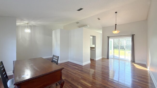 Building Photo - 3418 Sterling Lake Cir