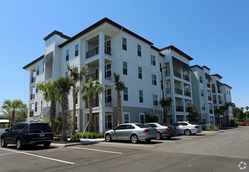 Building Photo - The Residences at Westshore Marina