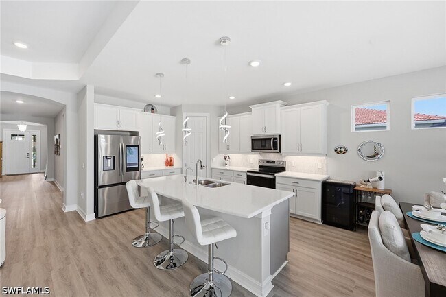 Building Photo - 18699 Ensenada Dr