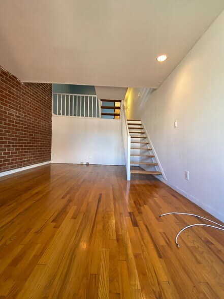 COMMON AREA - 429 E 80th St