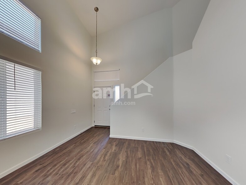 Building Photo - 12955 W Catalina Dr