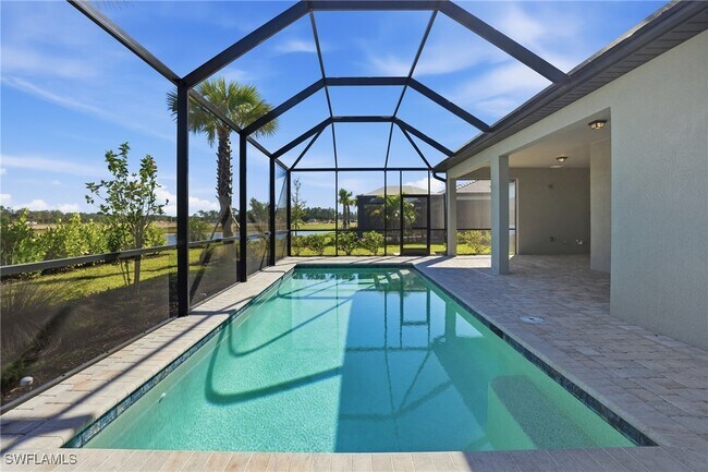 Building Photo - 1954 Fresno Ave