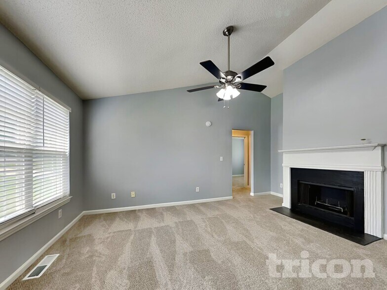 Building Photo - 29 Cedars Glen Cir