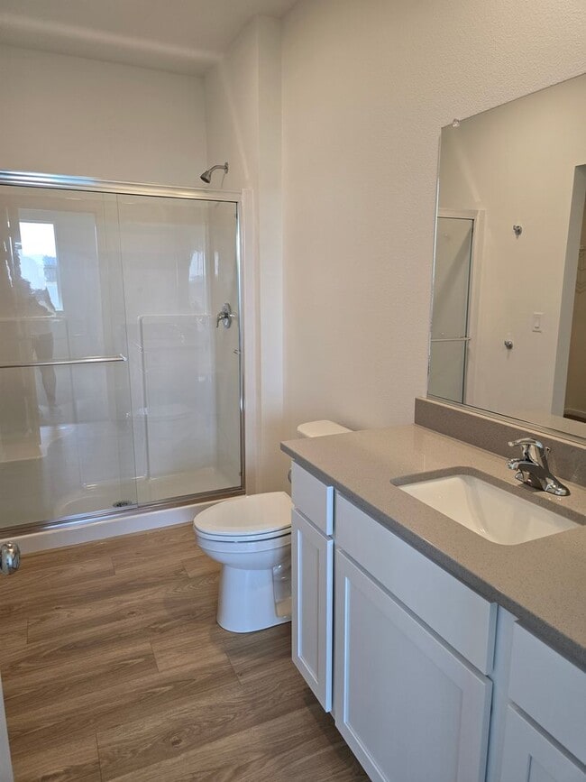 Building Photo - 5190 E Dorado Ave