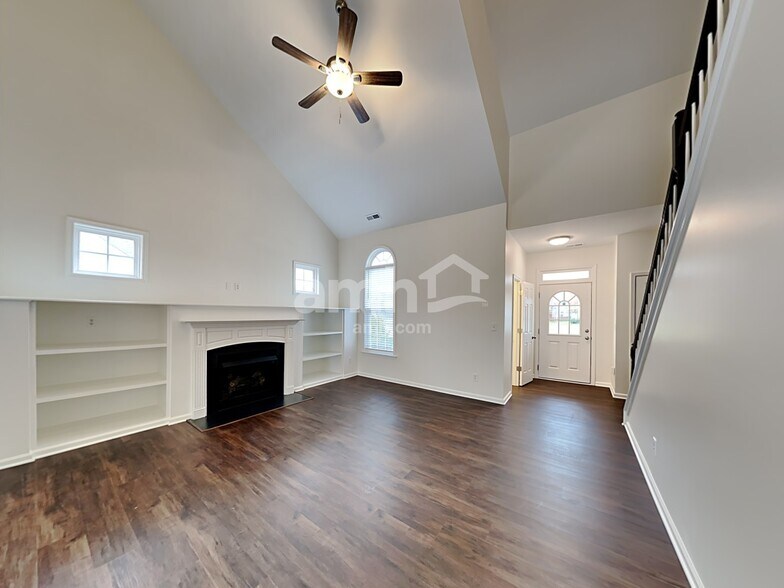 Building Photo - 821 Maurepas Dr