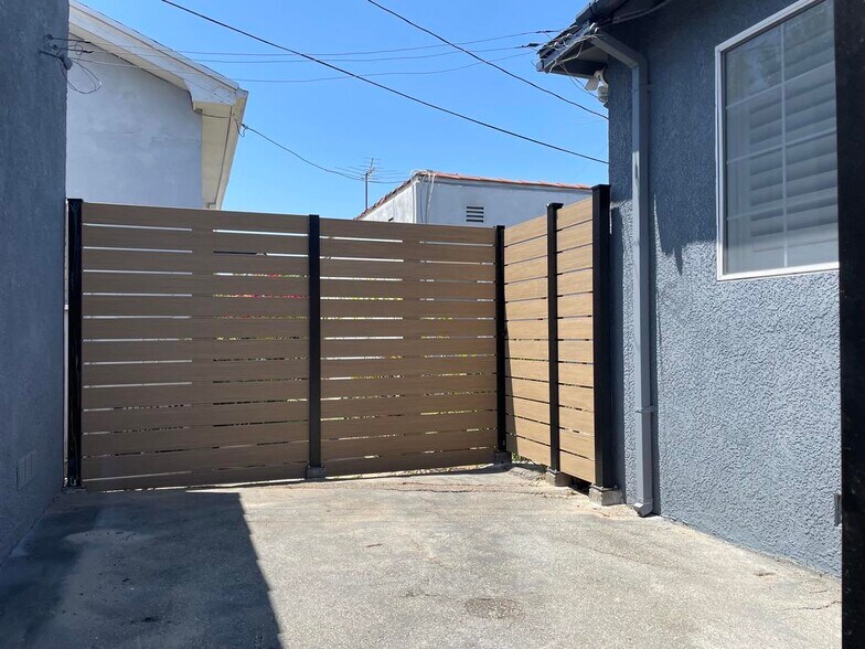 private patio - 3412 Pearl St