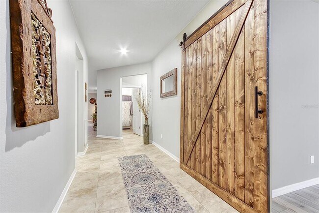 Building Photo - 5611 Barletta Dr