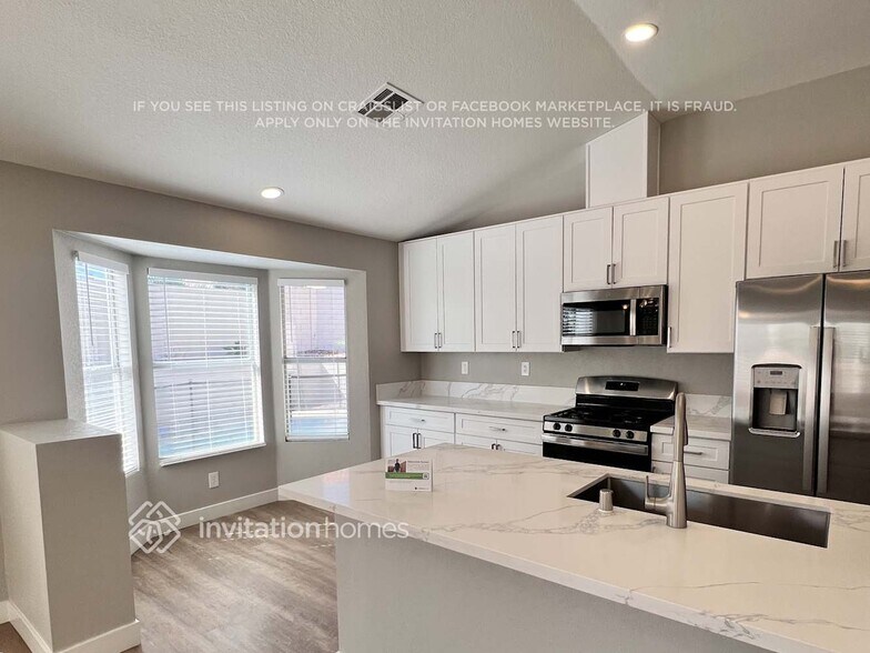 Building Photo - 1702 Toltec Cir