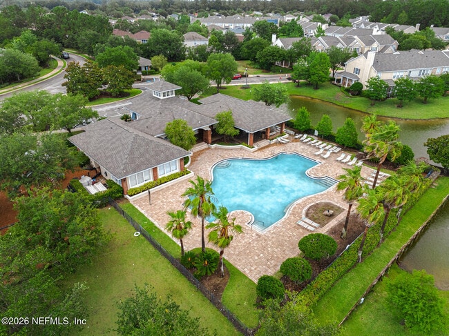Building Photo - 4166 Highwood Dr