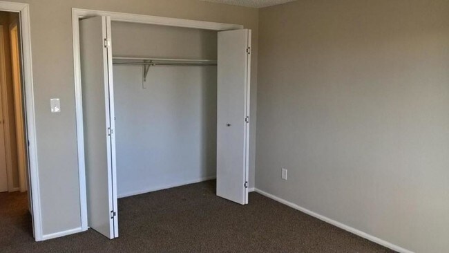 Building Photo - 1331 Merl Place #4, Longmont, CO 80501