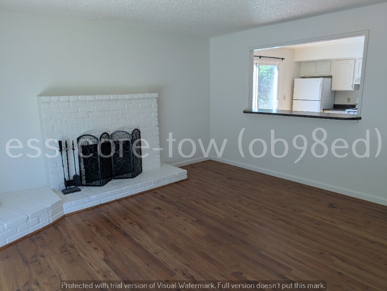 Building Photo - 29 Stasia Dr