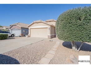 Building Photo - Gorgeous San Tan Valley 4/2 House with Vaulted Ceilings &amp; Spacious Backyard!
