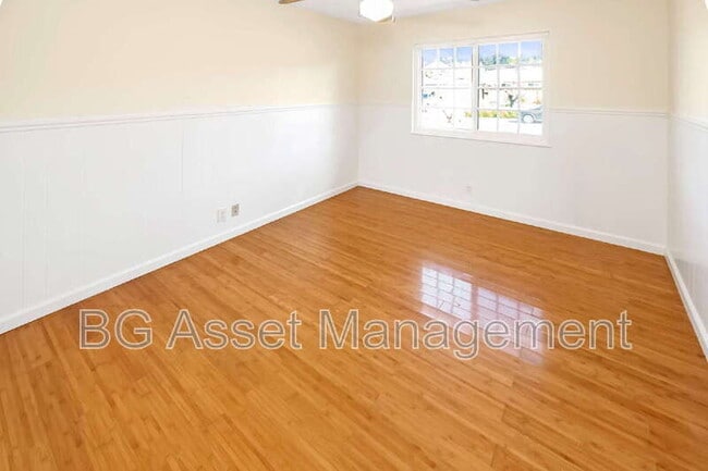 Building Photo - 1550 Kildare Way