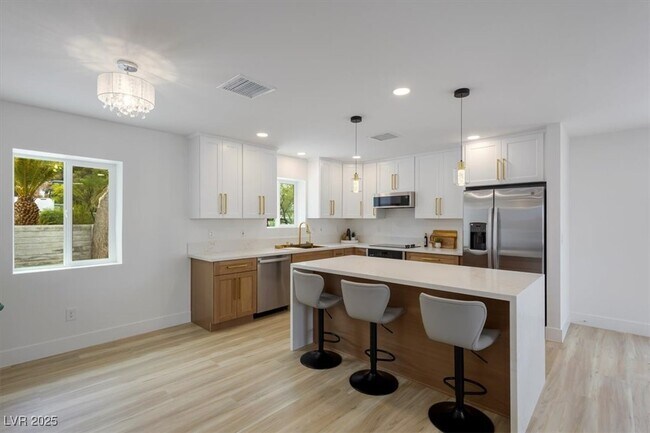 Building Photo - 7724 Rancho Destino Rd