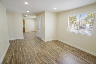 Building Photo - 10561 El Dorado Ave