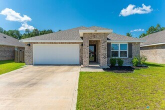 Building Photo - Modern 4-Bedroom All-Brick Home in Crestvi...
