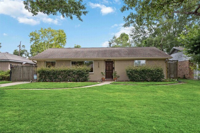 Building Photo - 5326 De Milo Dr