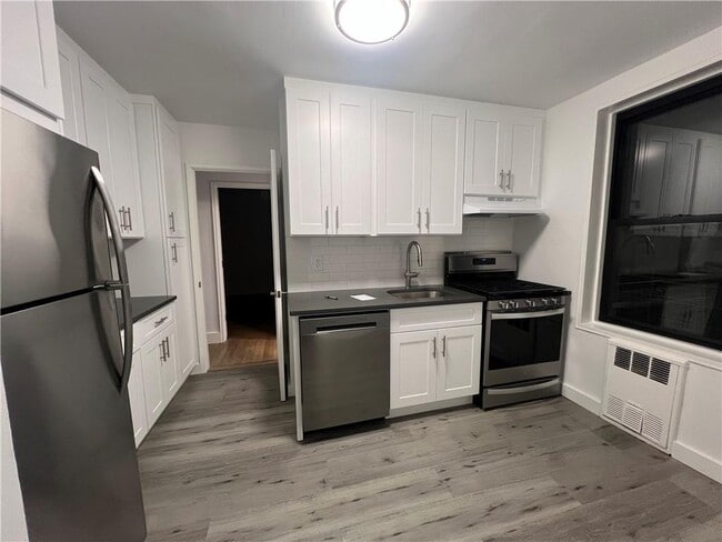 Building Photo - 9511 Shore Rd