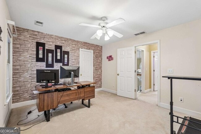 Building Photo - 3302 Greencastle Chase NE