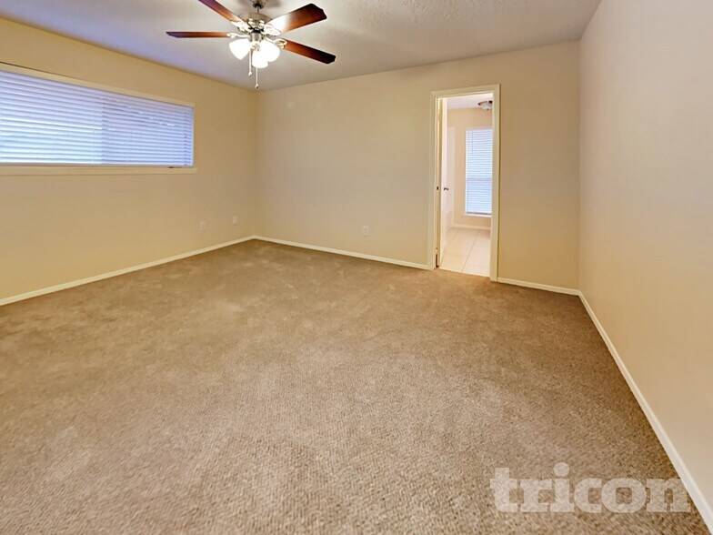 Building Photo - 19638 Southaven Dr