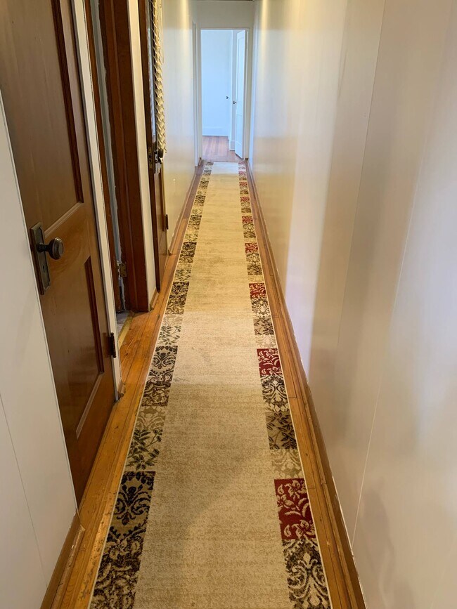 Building Photo - 113 Hammer Ave