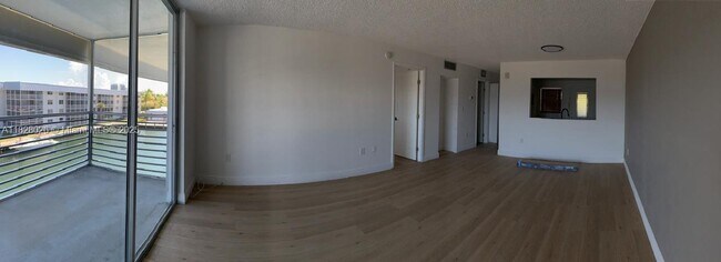 Building Photo - 3600 NE 170th St