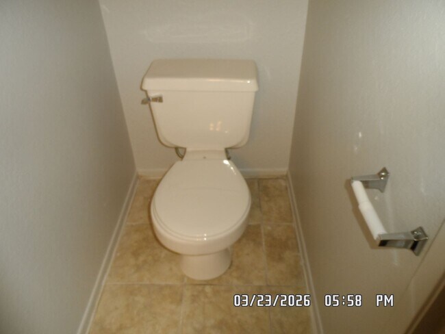 Building Photo - 0160