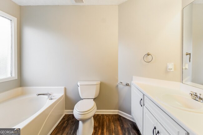 Building Photo - 3850 Cool Springs Point SW