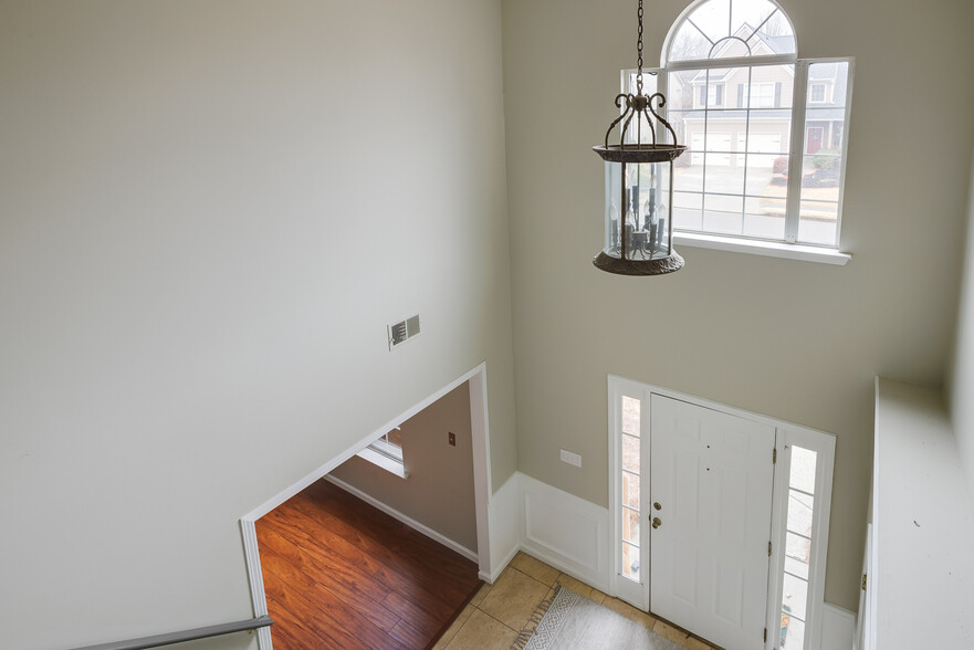 Building Photo - 13005 Crabapple Lake Dr