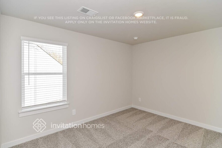 Building Photo - 102 Fernbank Ln