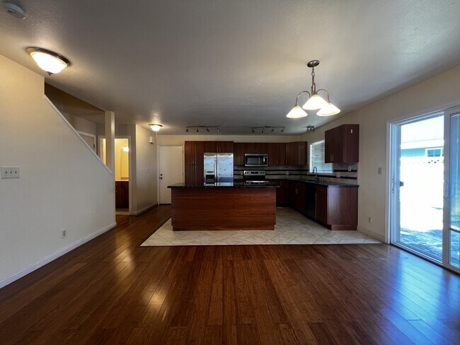 Building Photo - 91-1058-1058 A'Awa Dr