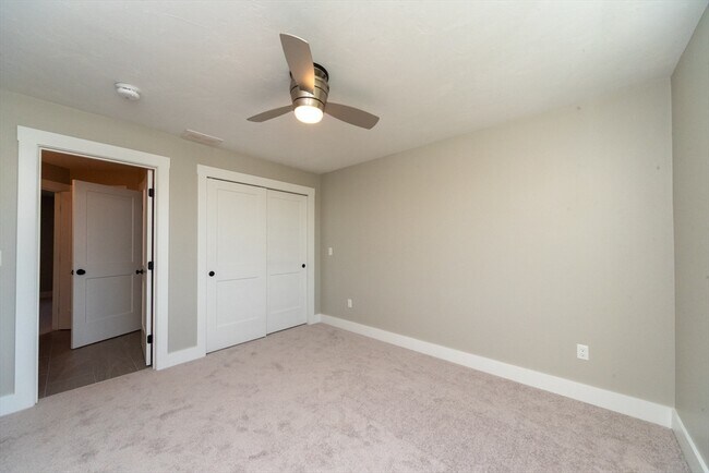 Building Photo - 61 Boutelle Rd