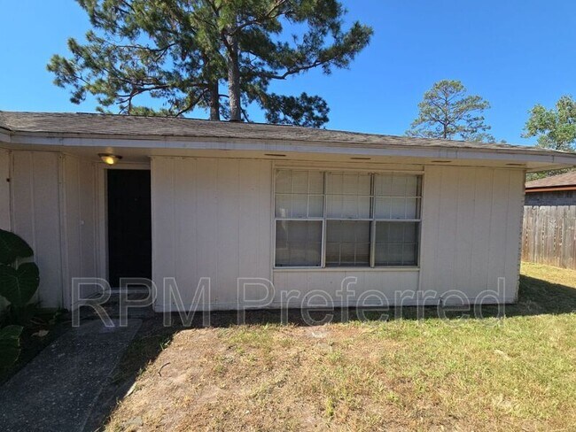 Building Photo - 23207 Pine Post Ln