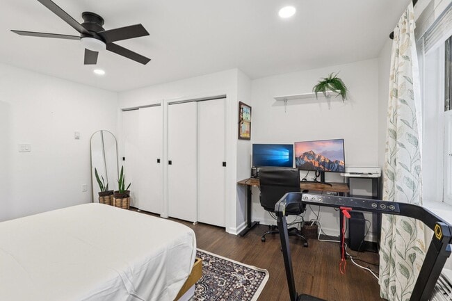 Building Photo - 14 A Lakeside Dr