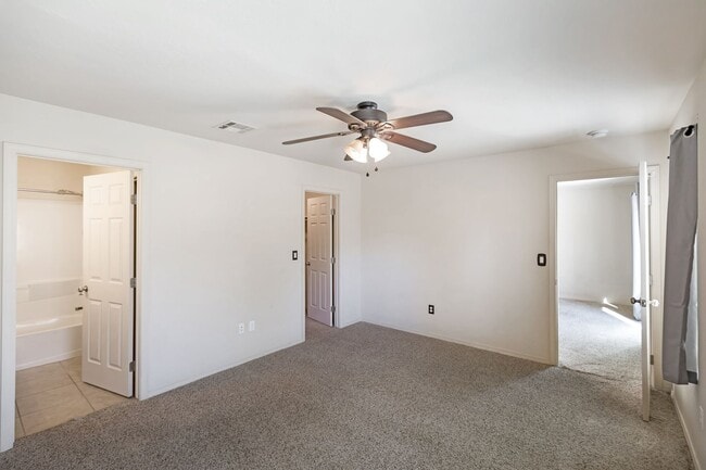 Building Photo - Beautiful Home W/Solar Panels