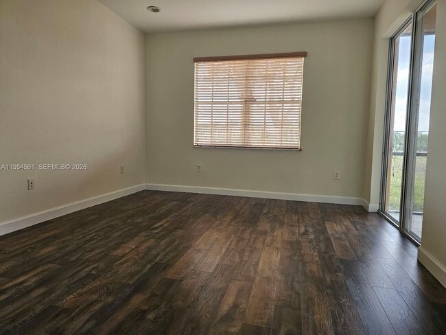 Building Photo - 8255 NW 128th Ln