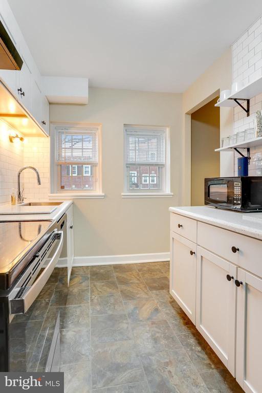 Building Photo - 2803 S Columbus St