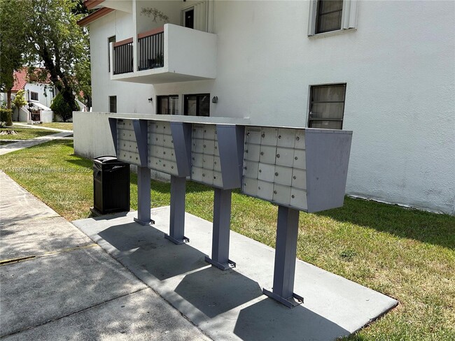Building Photo - 7525 SW 153rd Pl