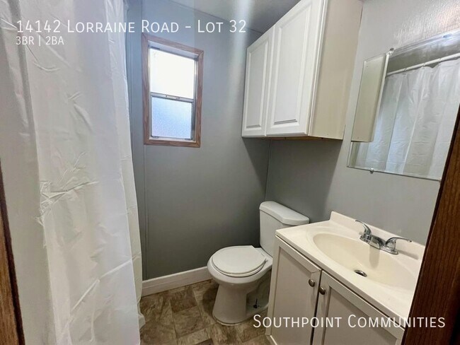 Building Photo - 14142 Lorraine Rd