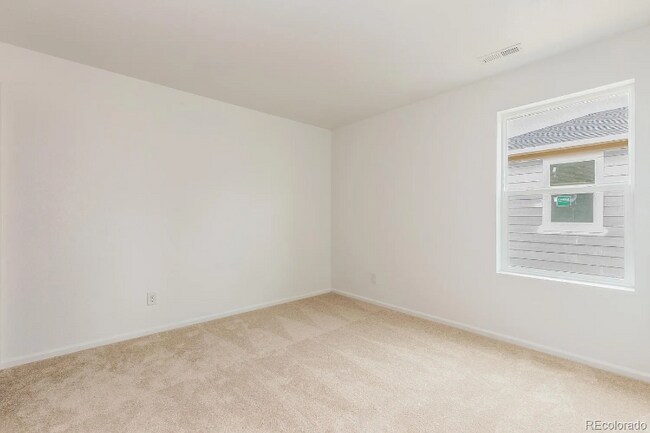 Building Photo - 15642 E Otero Ave