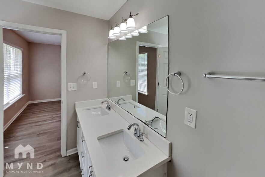 Building Photo - 4518 Ashlyn Rebecca Dr SW
