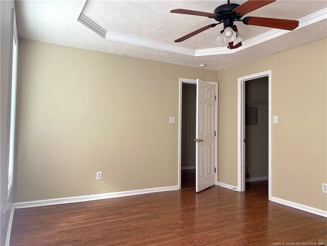 Building Photo - 675 Americana Dr