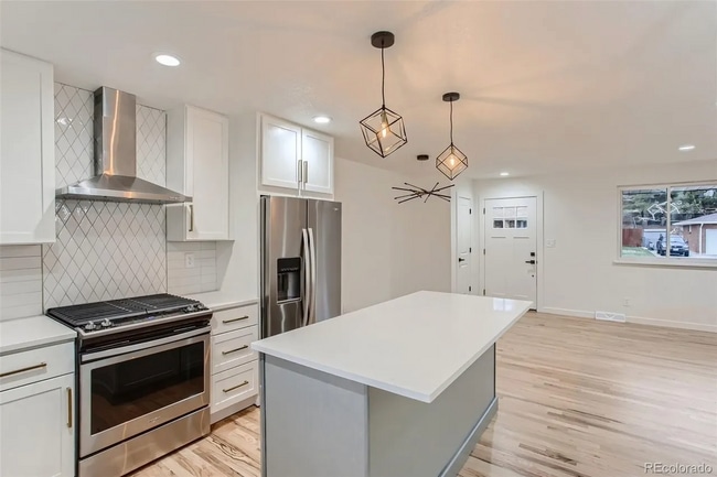 Building Photo - 4090 W Wagon Trail Dr